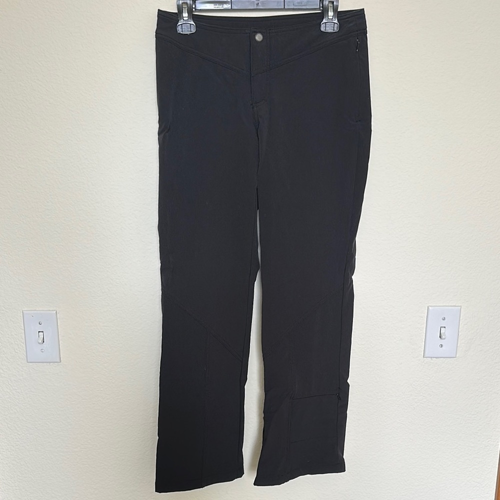 Athleta Straight Leg Athletic Pants